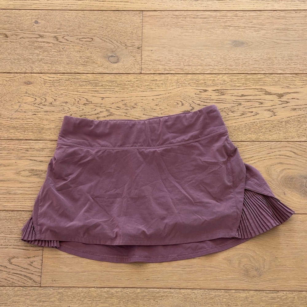 Lululemon Athletica Mauve Mini Skirt Size 6